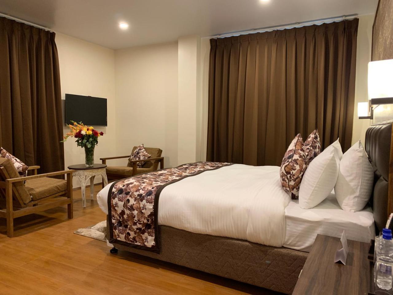 The Aryan Regency Hotell Pelling Eksteriør bilde