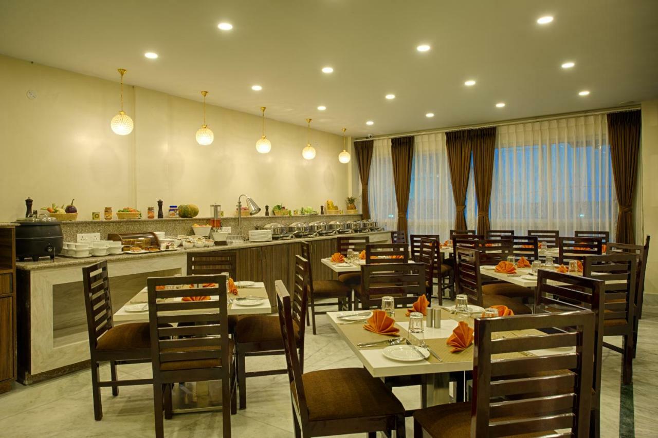 The Aryan Regency Hotell Pelling Eksteriør bilde